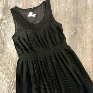 ✨DONATING SOON✨ Black Pleated Dress