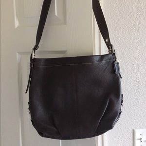 2 coach bags Coach hobo brown and Cross body black