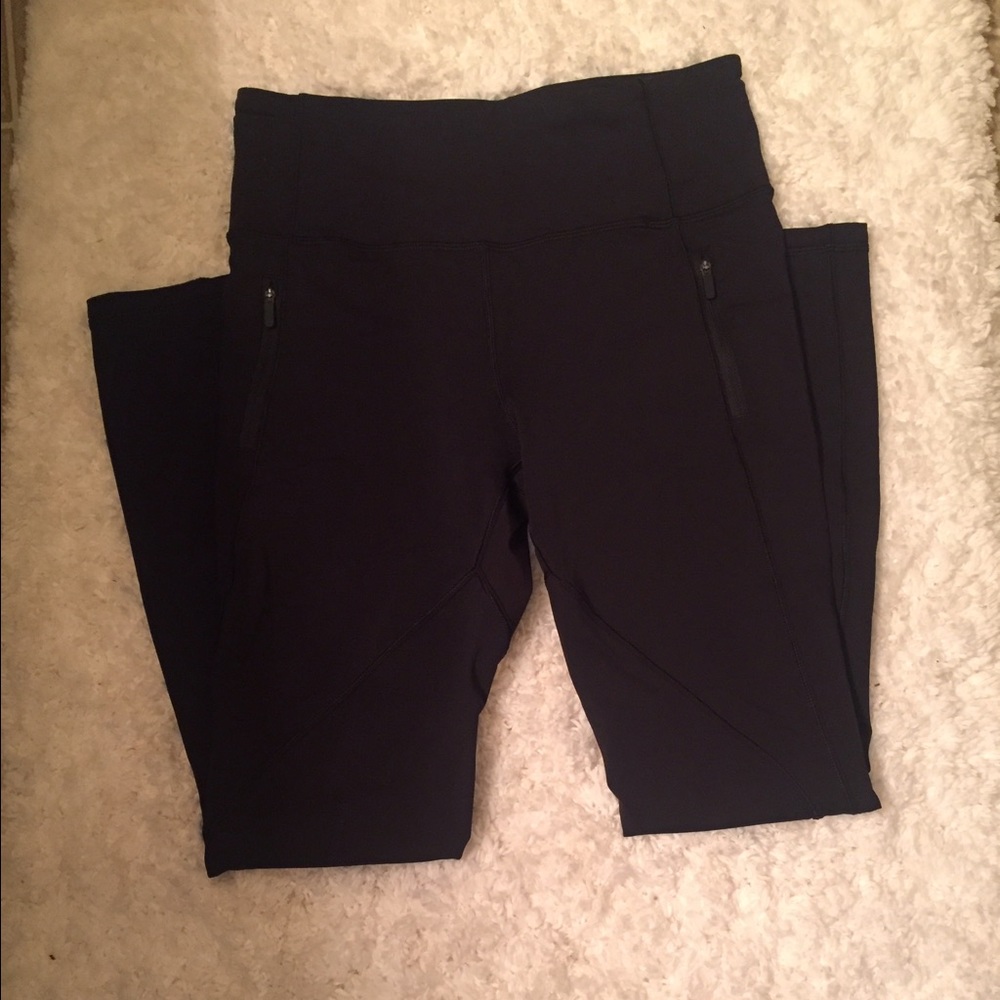 Lululemon black leggings. Only worn twice.