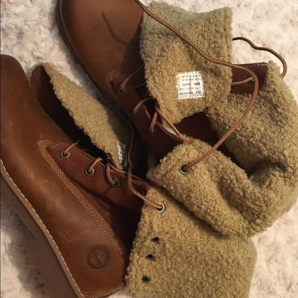 ⭐️price drop!!⭐️ Brown woman's timberland boots