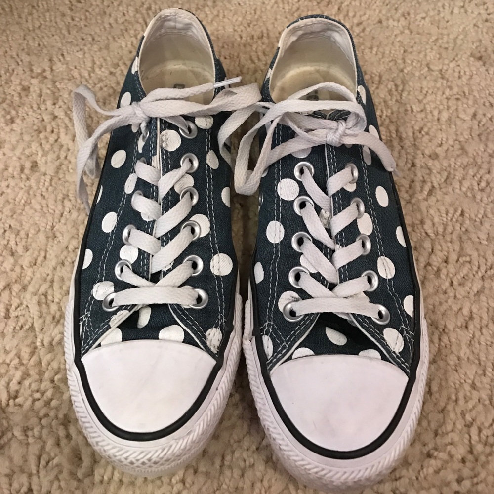 Converse size 7