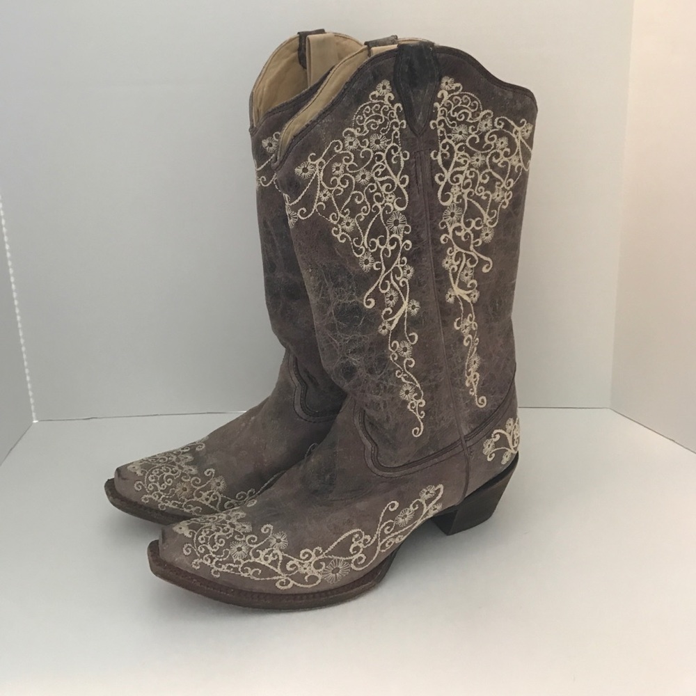 Corral Vintage distressed boots