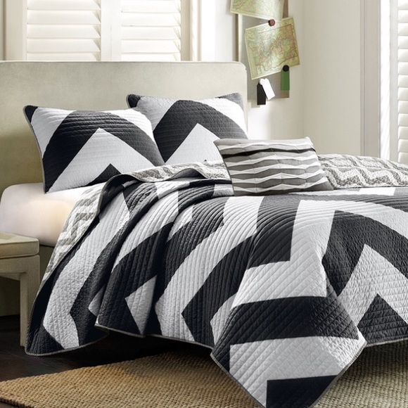 SOLD - Picture 2 of 4