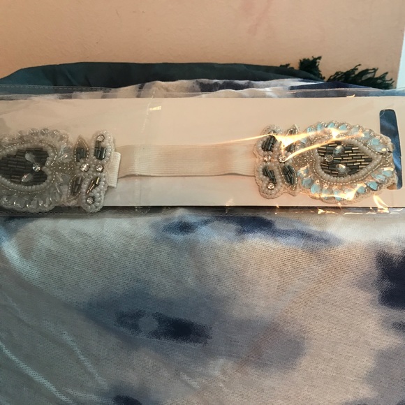 White belt with embellishments - Picture 6 of 7