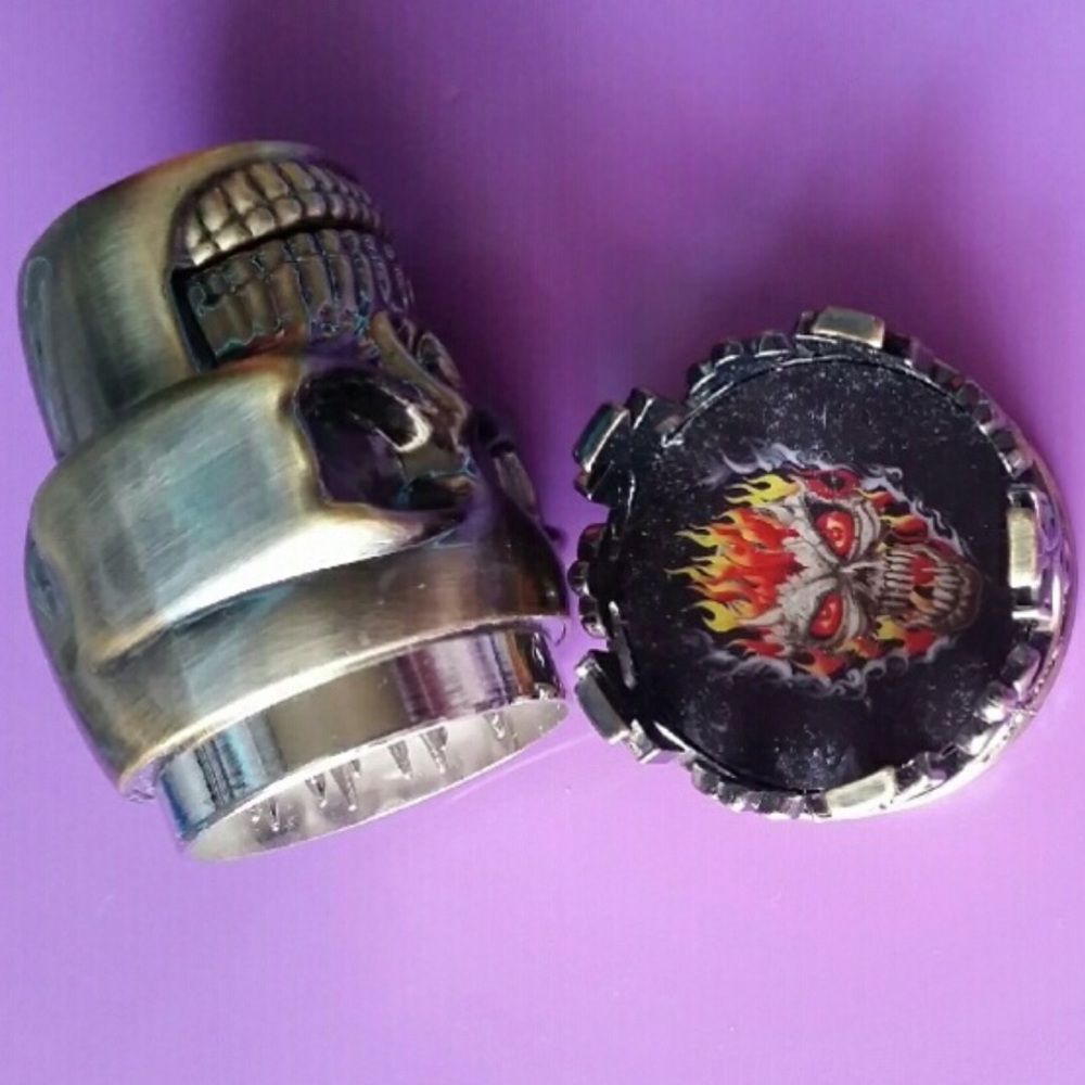 THC Grinder will combine this with jar for $13