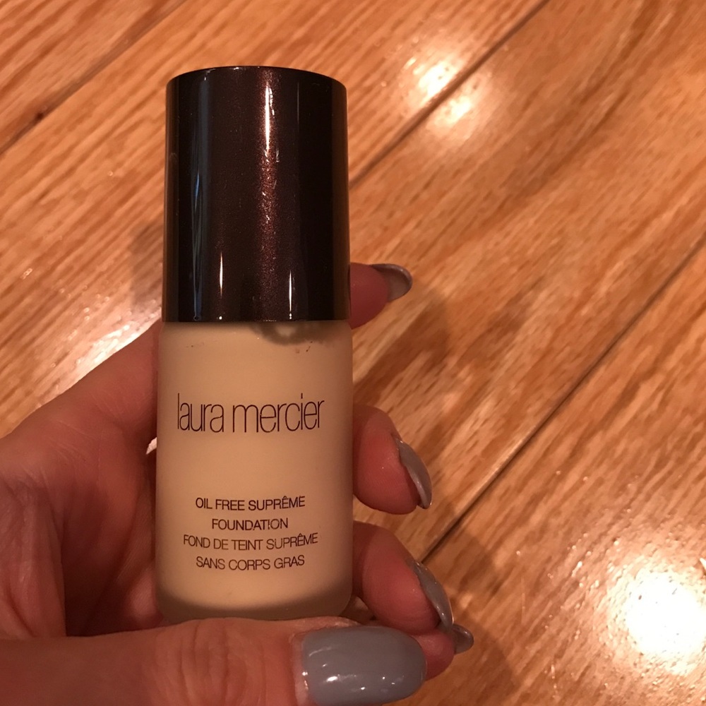 Laura Mercier discontinued oil free foundation