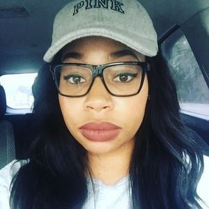 Meet your Posher, Clarinda