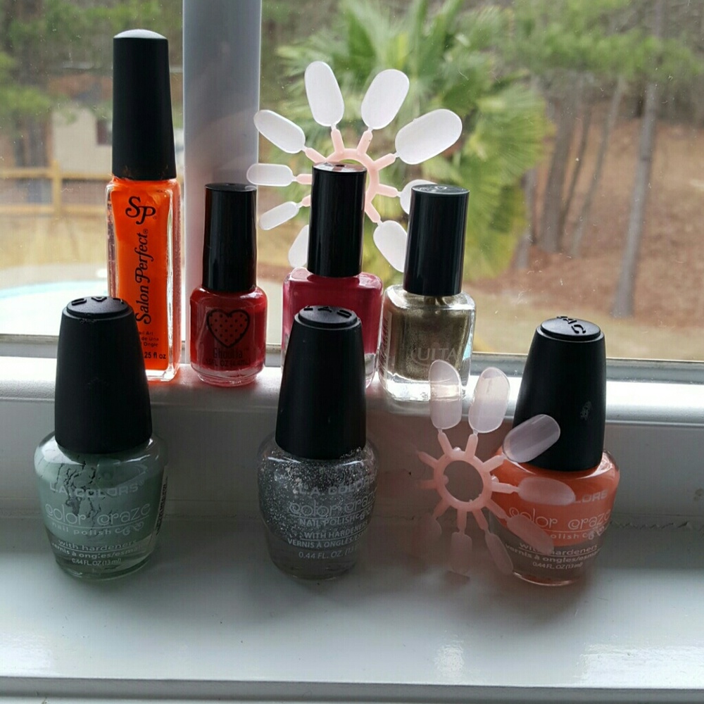 7 nail polish with fake nails