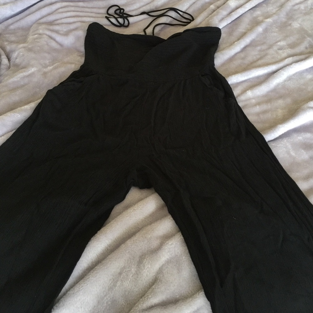 Black jumper with pockets!!!