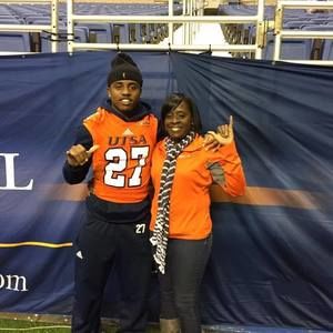 Meet your Posher, Devin