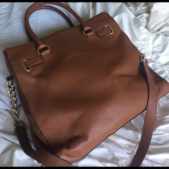 MICHAE KORS: ALL LEATHER!! - Picture 3 of 4