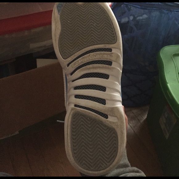 Jordan 12 Unc size 6.5y - Picture 3 of 4