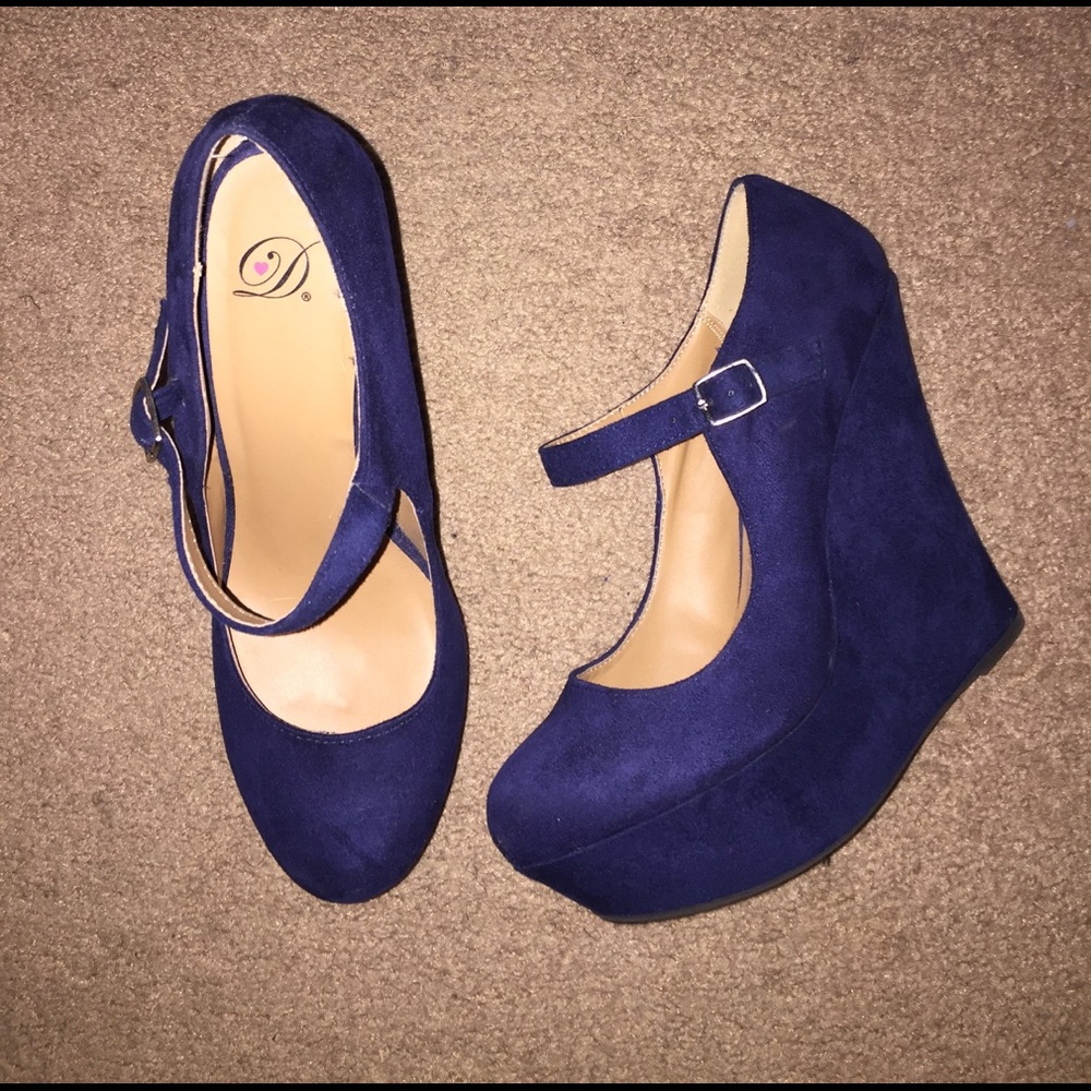 Wedge heel.