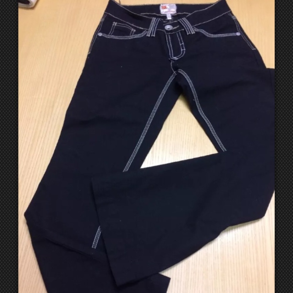 Twenty two,Woman Jeans Size 27 almost new