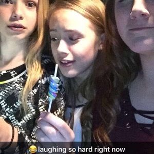 Meet your Posher, Brooke