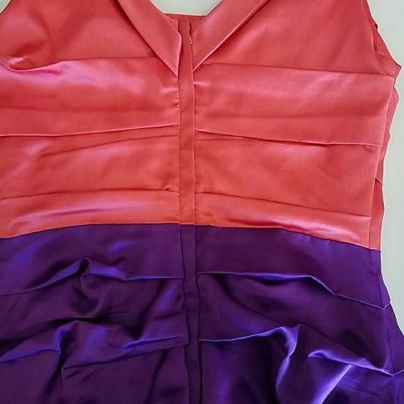 Express satin dress - Picture 3 of 4