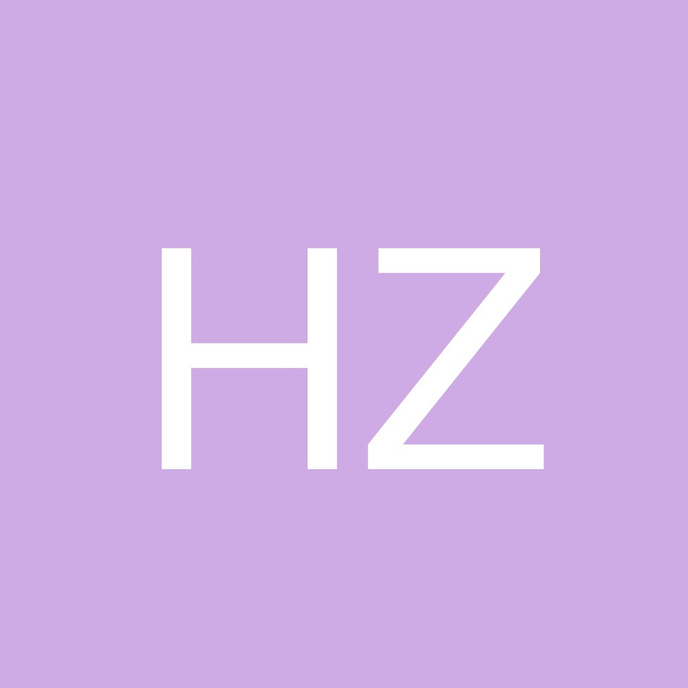 Meet your Posher, Hallie