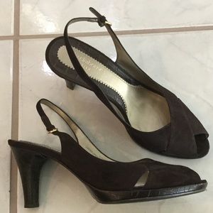 Liz Claiborne brown suede sandals