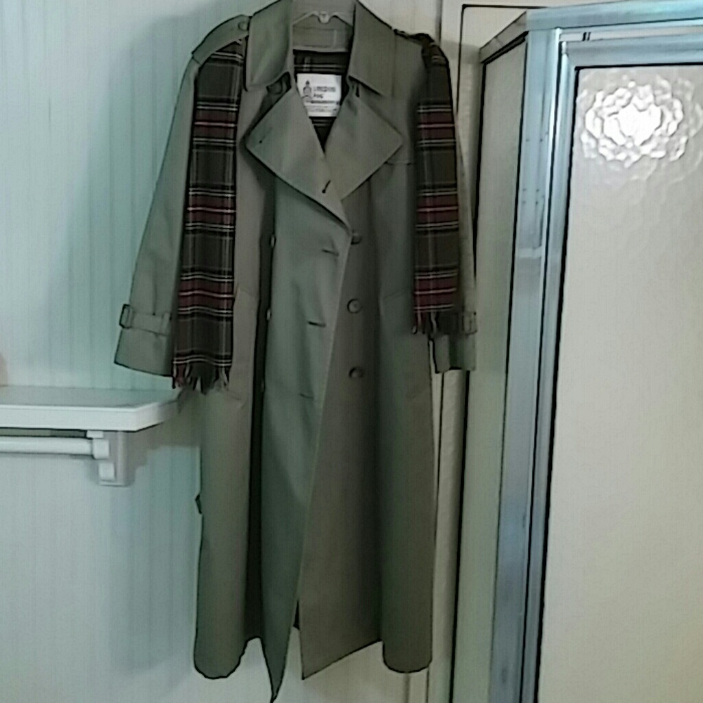 LONDON FOG jacket beautiful 1 hour sale💗💗💗