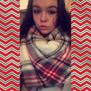 Meet your Posher, Breanna