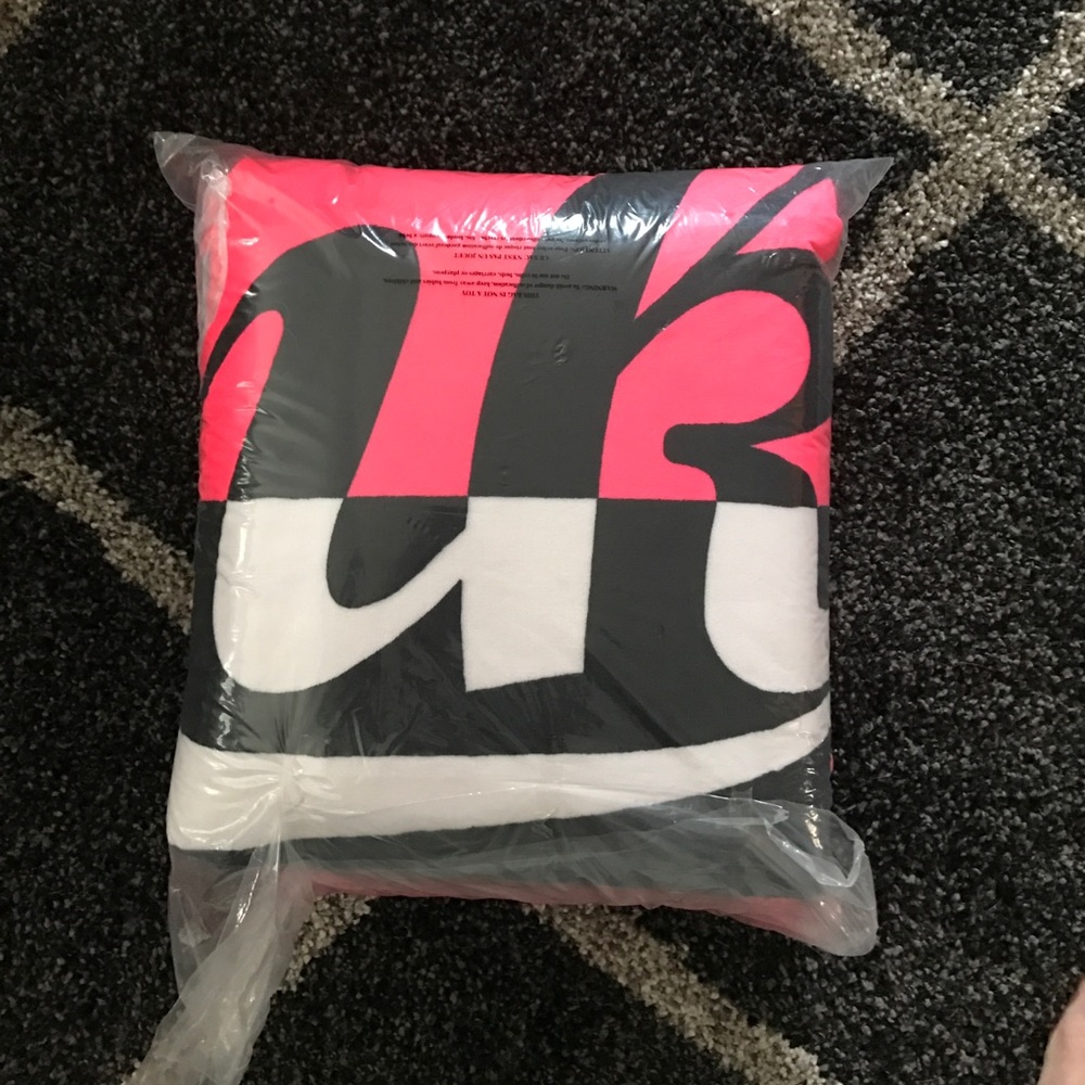 Victoria's Secret Pink Sherpa Blanket