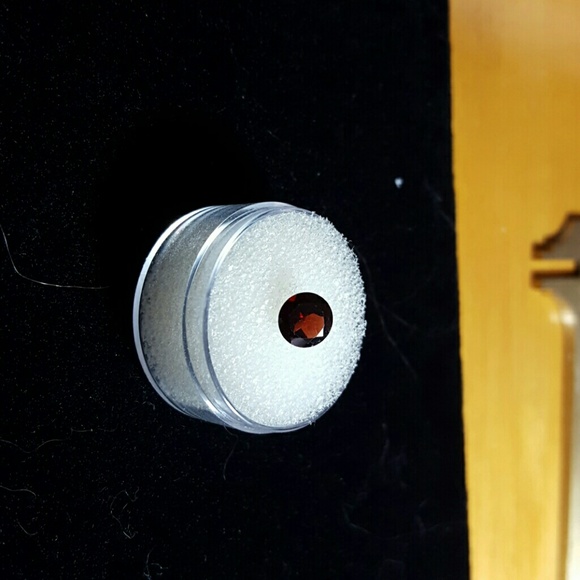 Natural Round Cut Rhodolite Garnet - Picture 3 of 4