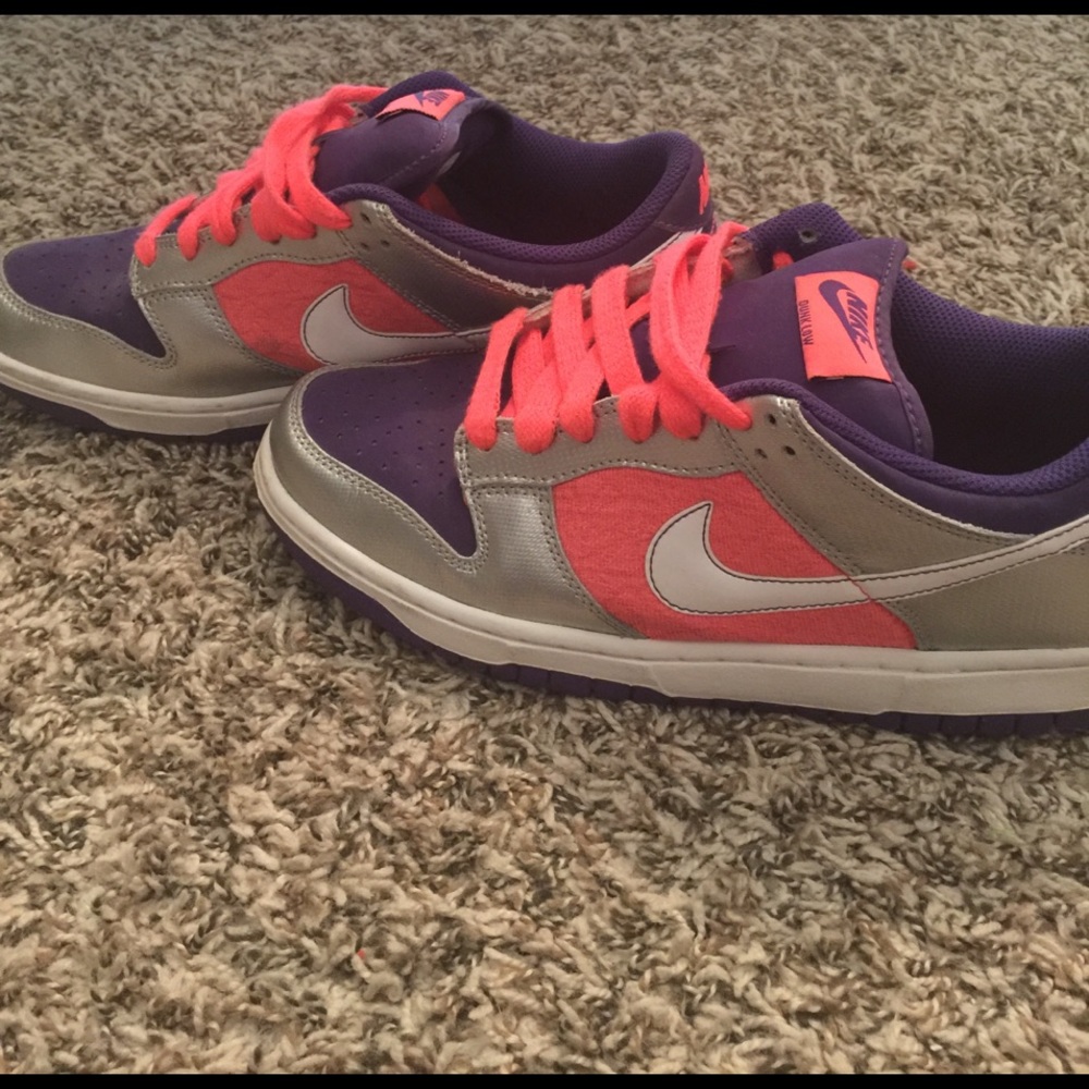 Nike dunk low size 10