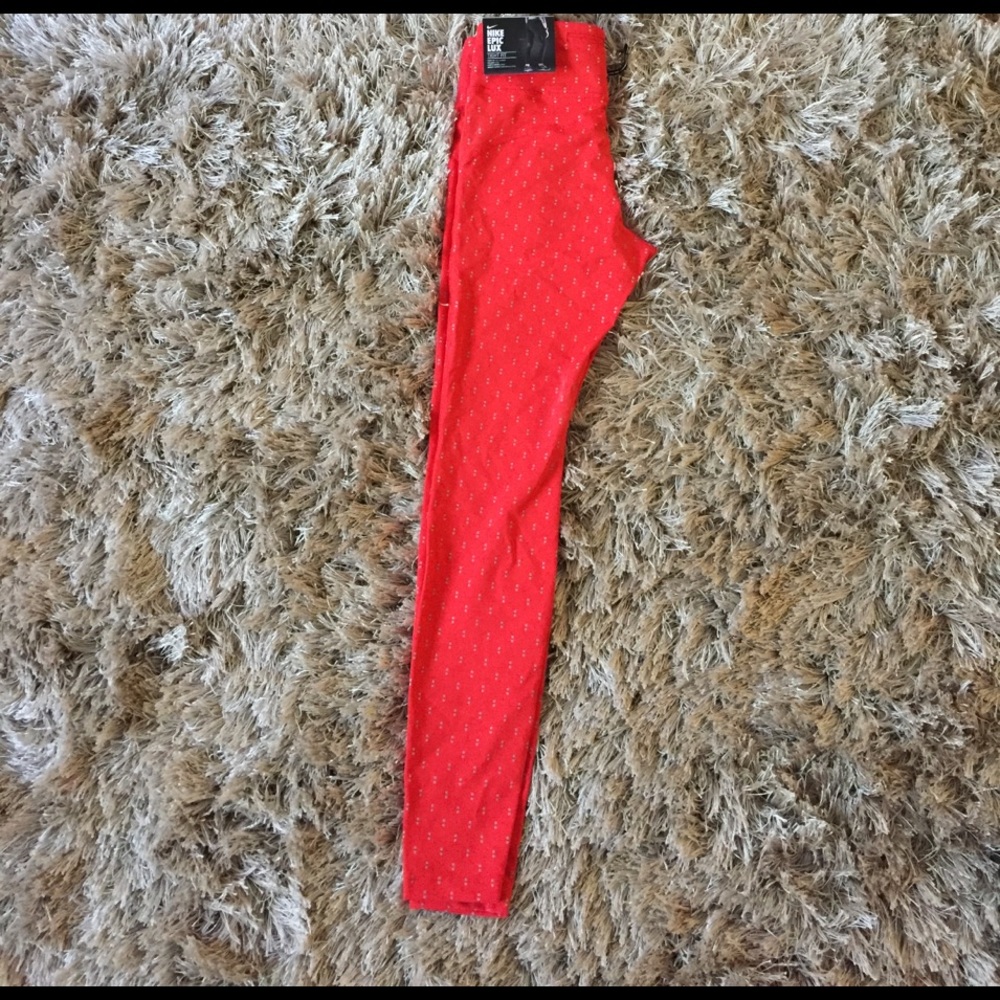 PRICE DROP ❗️Nike Epic Lux training pants