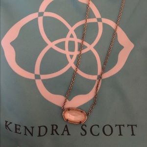 Kendra Scott necklace