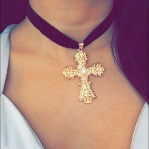 ✨REIGN NECKLACE ✨