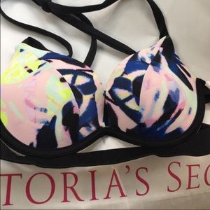 NWT Victoria Secert Bombshell Bathing Suit Top