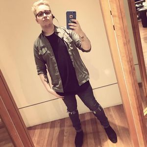 Meet your Posher, Nic