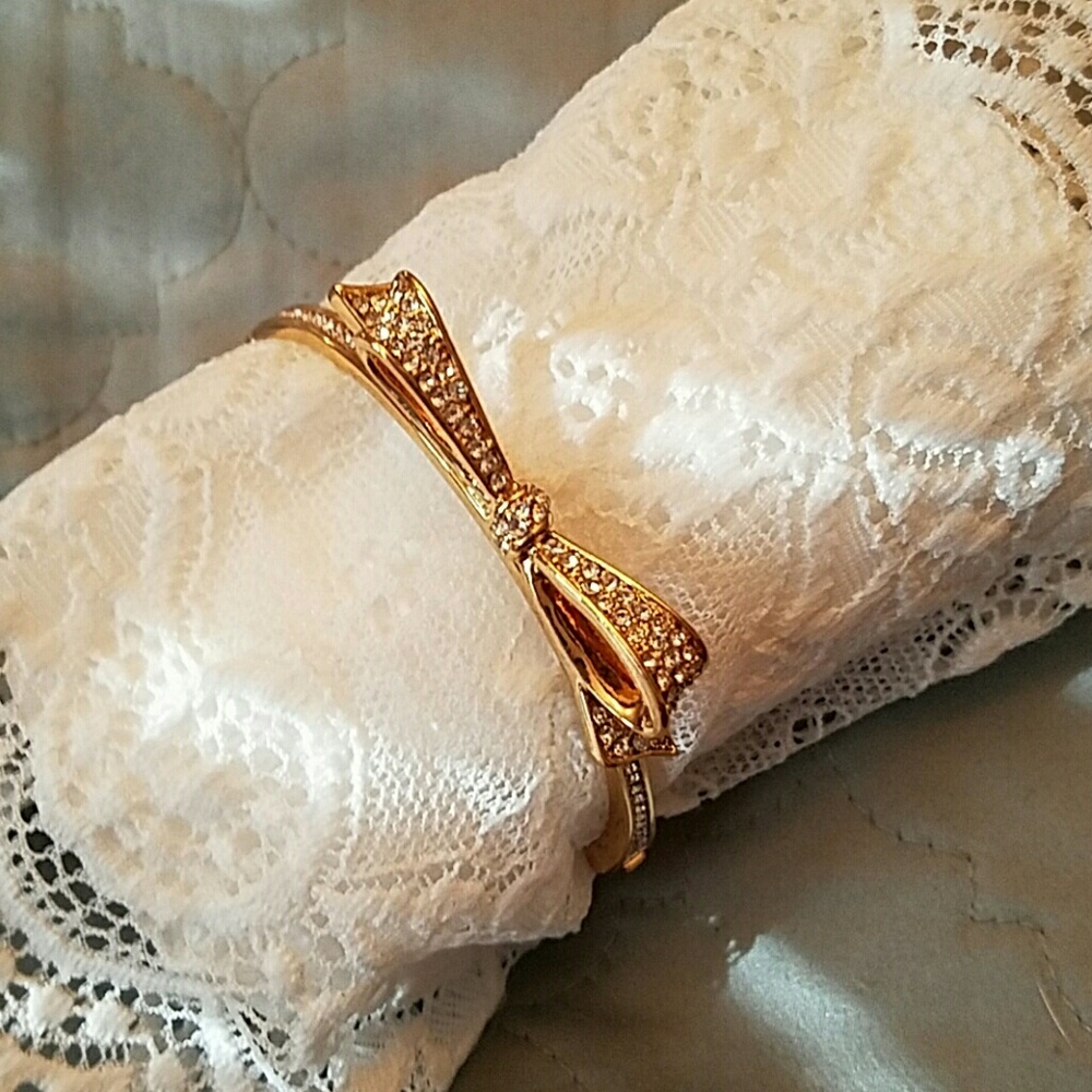 Kate Spade womens yellow gold bow bracelet