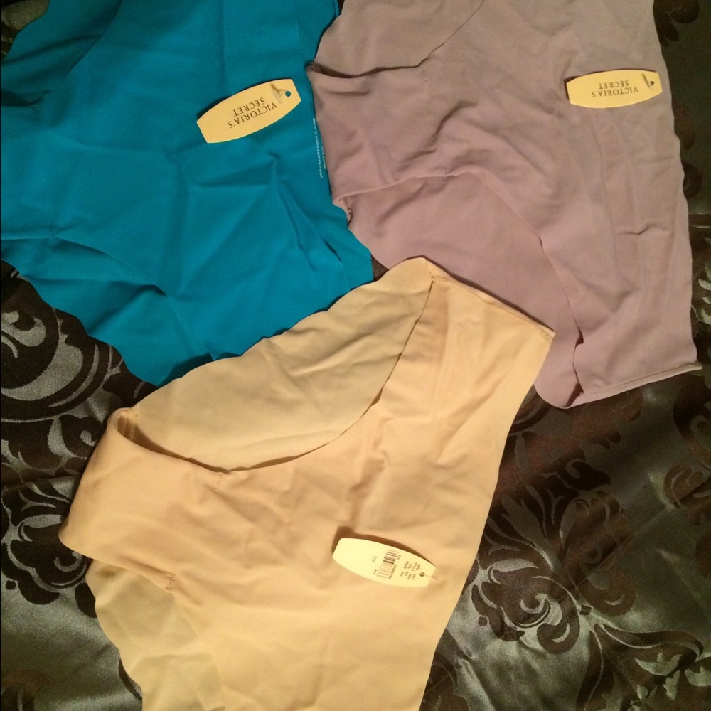 Victoria secret no-show panties new with tags