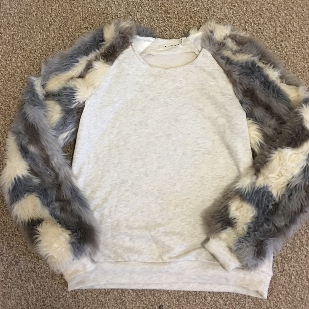 Fur Crewneck