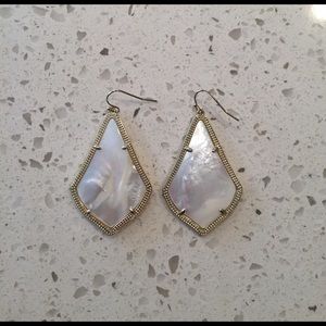 Kendra Scott Alex Earrings in Ivory Pearl