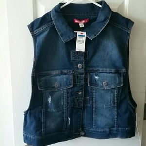 Denim Vest....Very Oversized! NWT XL