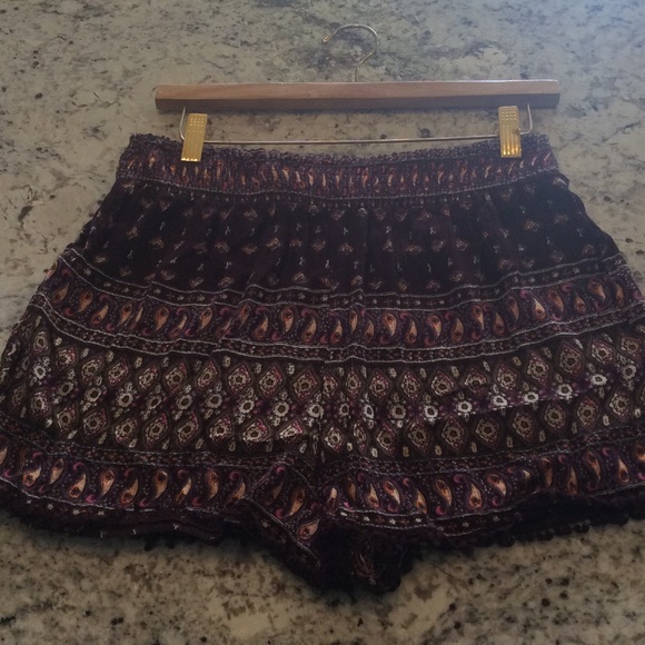 Shorts - Picture 3 of 3