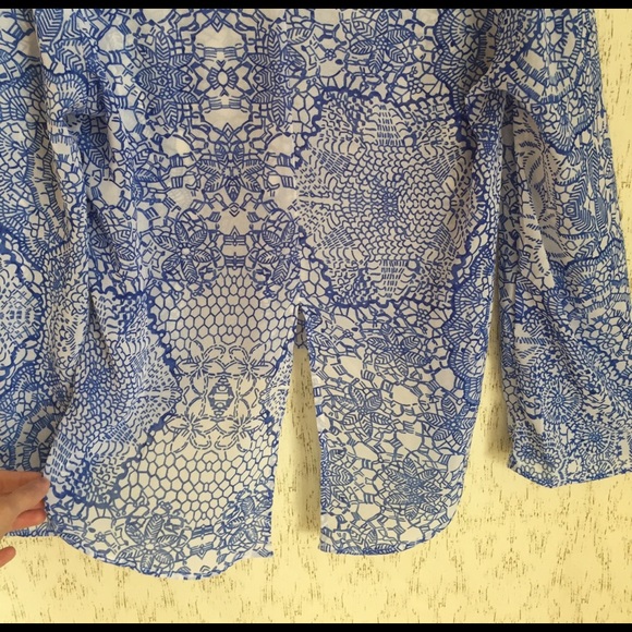 🎉🎉High low blouse - Picture 3 of 3