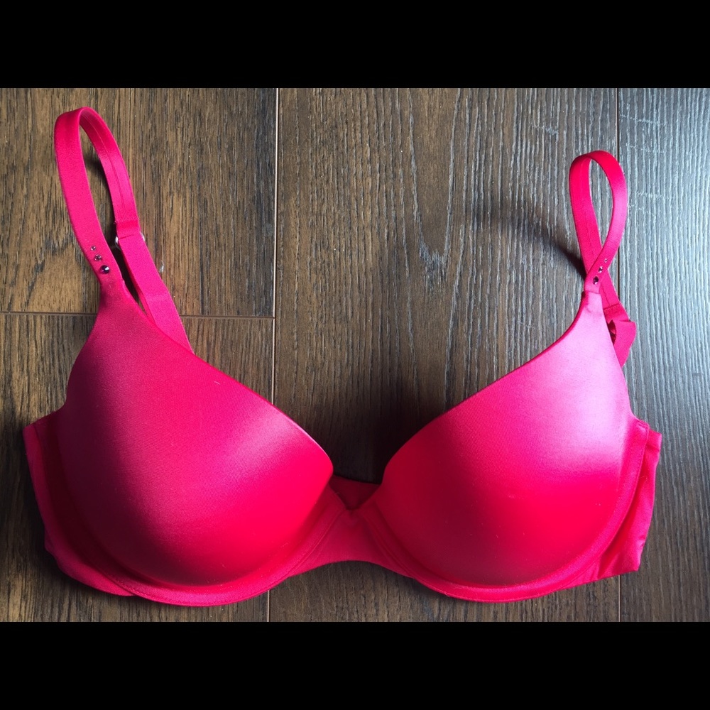 Victoria's Secret Biofit Demi Uplift Bra