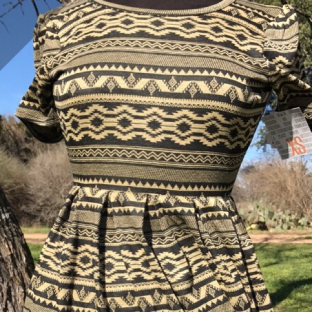 LuLaRoe Amelia dress XS NWT