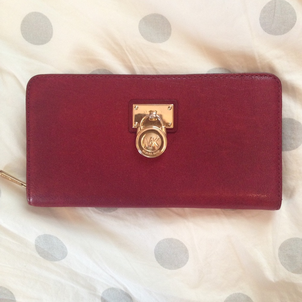 Michael Kors Wallet Red Colour