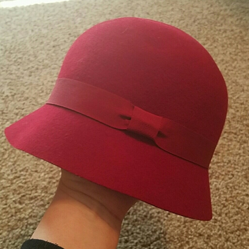 Kate Landry red wool bucket hat