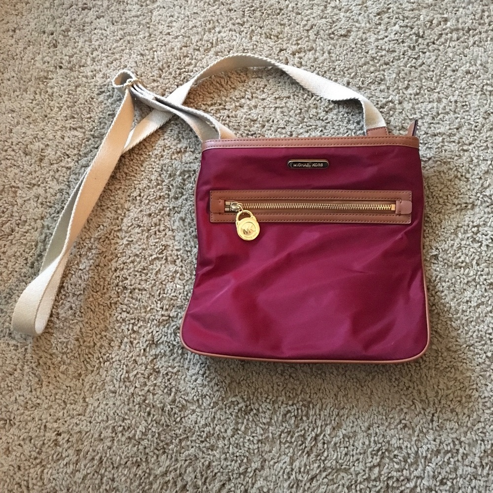 Michael Kors Kempton Crossbody