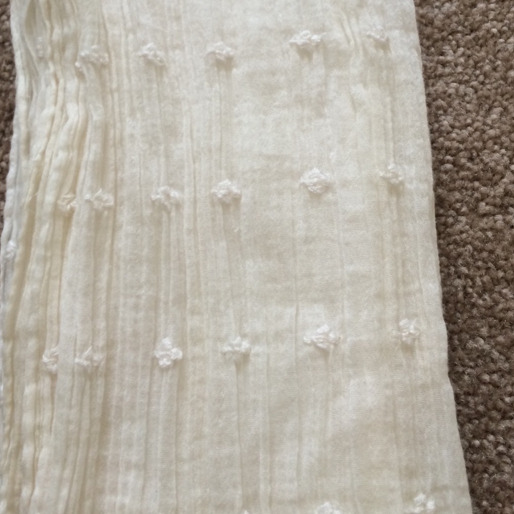 American Eagle Outfitters Cream Infinity Scarf