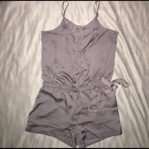 SOUND & MATTER Grey Romper (XL) LIKE NEW!