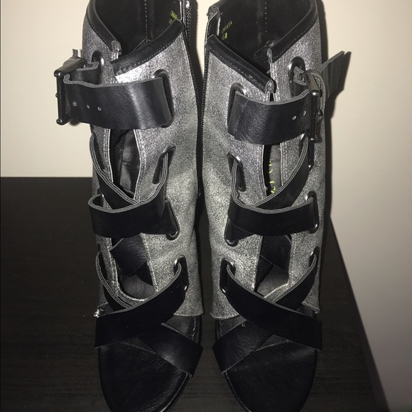 Silver Metallic Stilleto - Picture 2 of 5