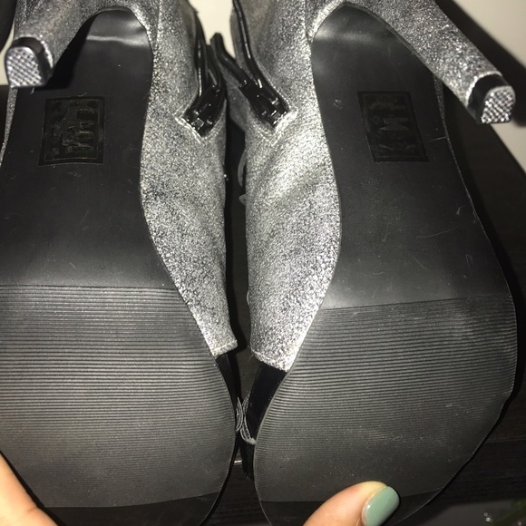 Silver Metallic Stilleto - Picture 5 of 5