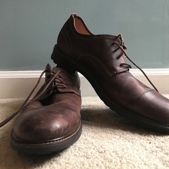 Clarks cap toe shoes - Picture 2 of 3