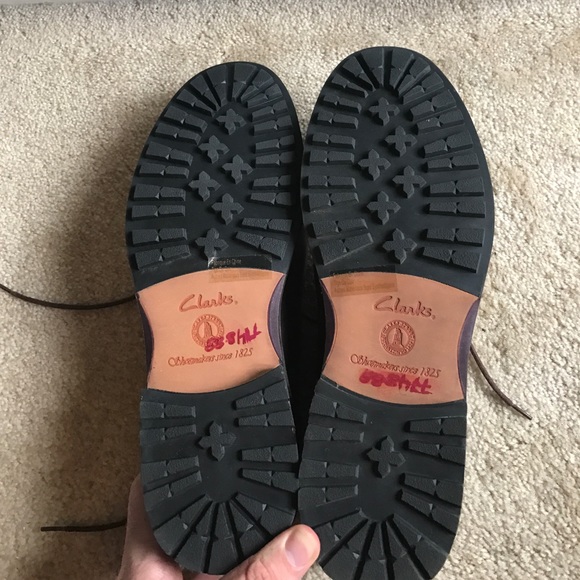 Clarks cap toe shoes - Picture 3 of 3